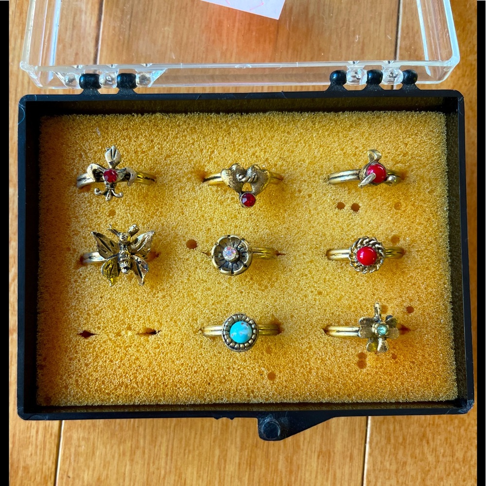 Vintage set of assorted rings